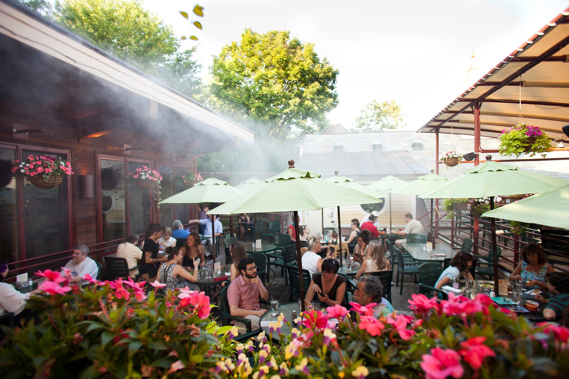 Outdoor-BeerGarden-at-the-Northampton-Brewery